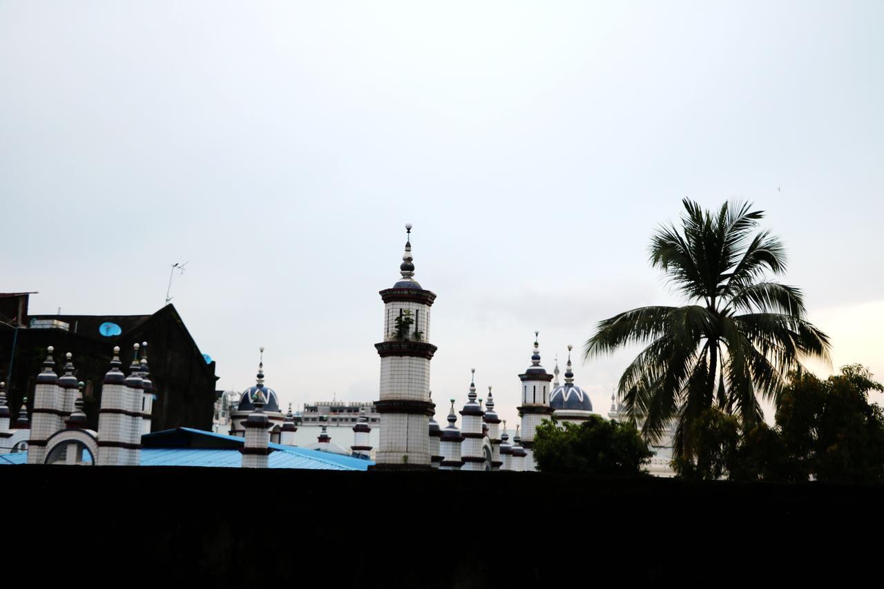 Dengba Hostel Yangon Exterior photo