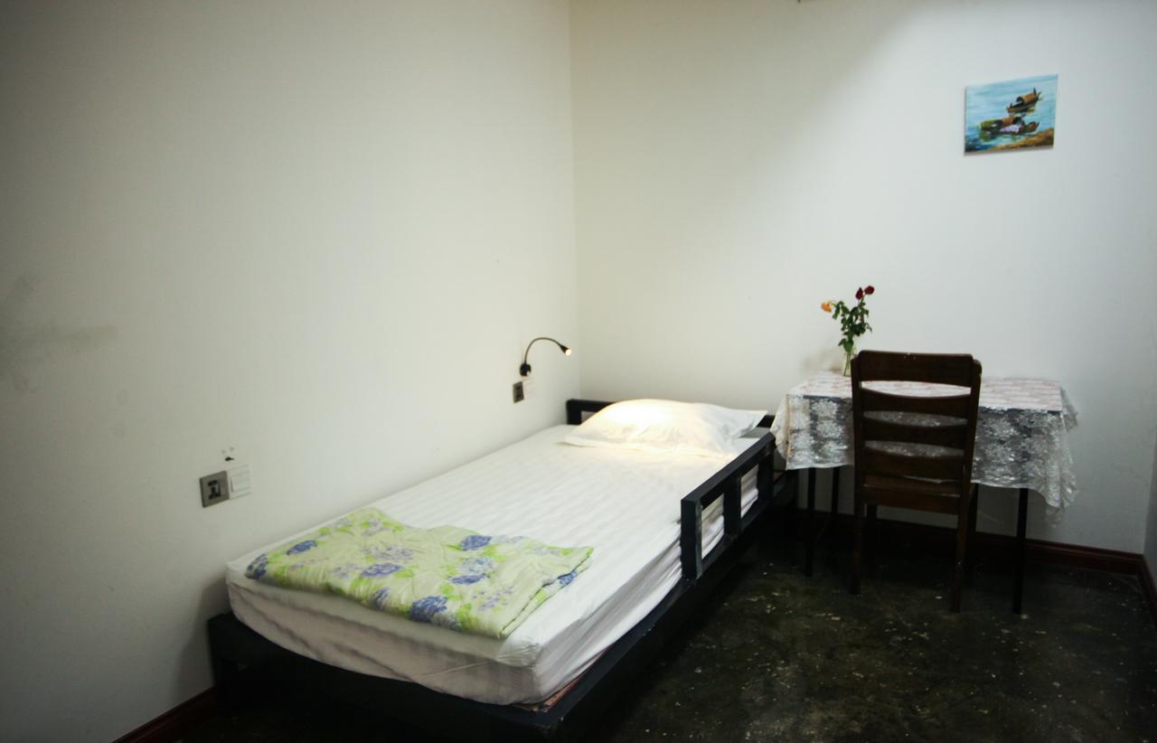 Dengba Hostel Yangon Exterior photo