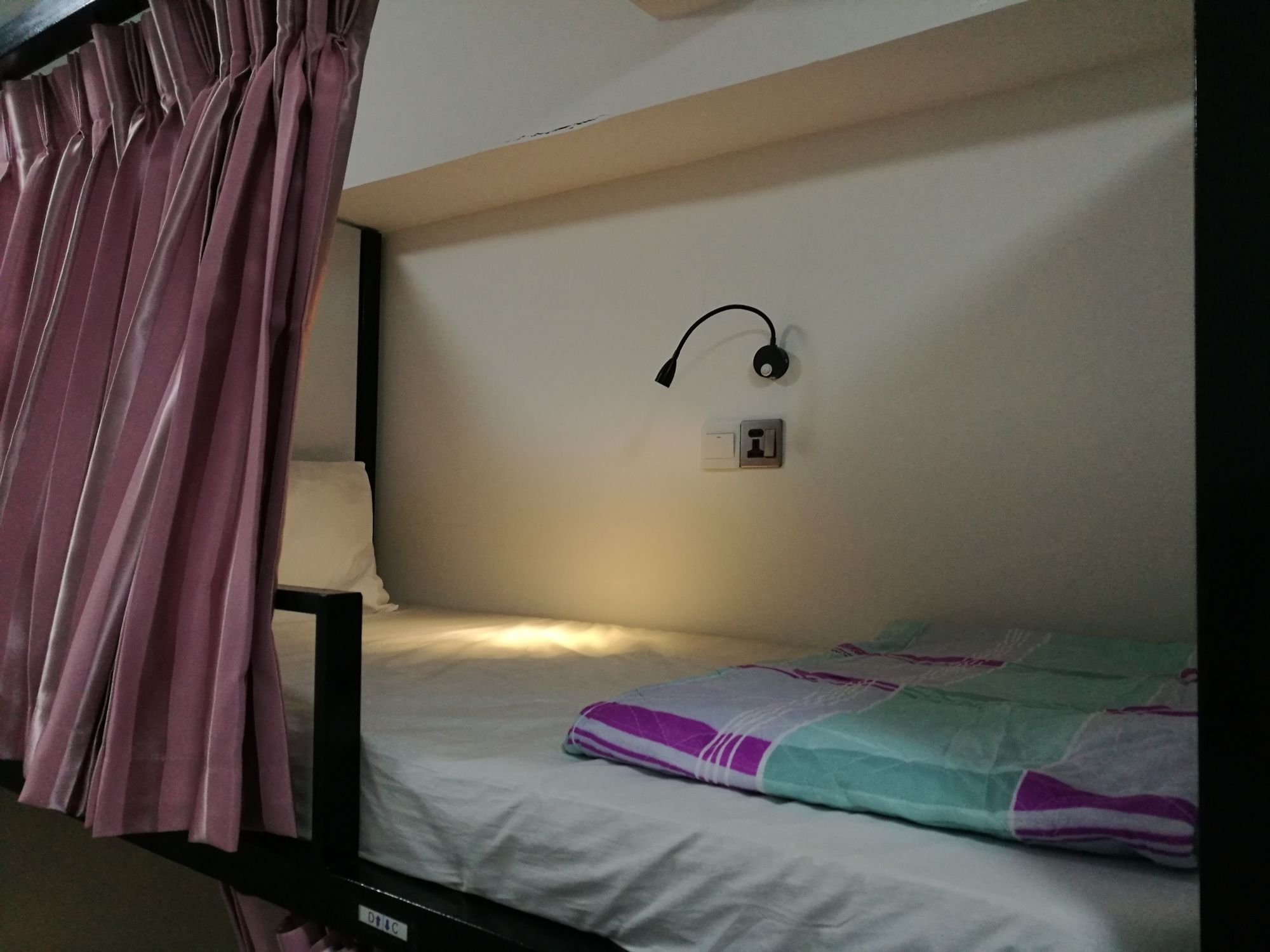 Dengba Hostel Yangon Exterior photo