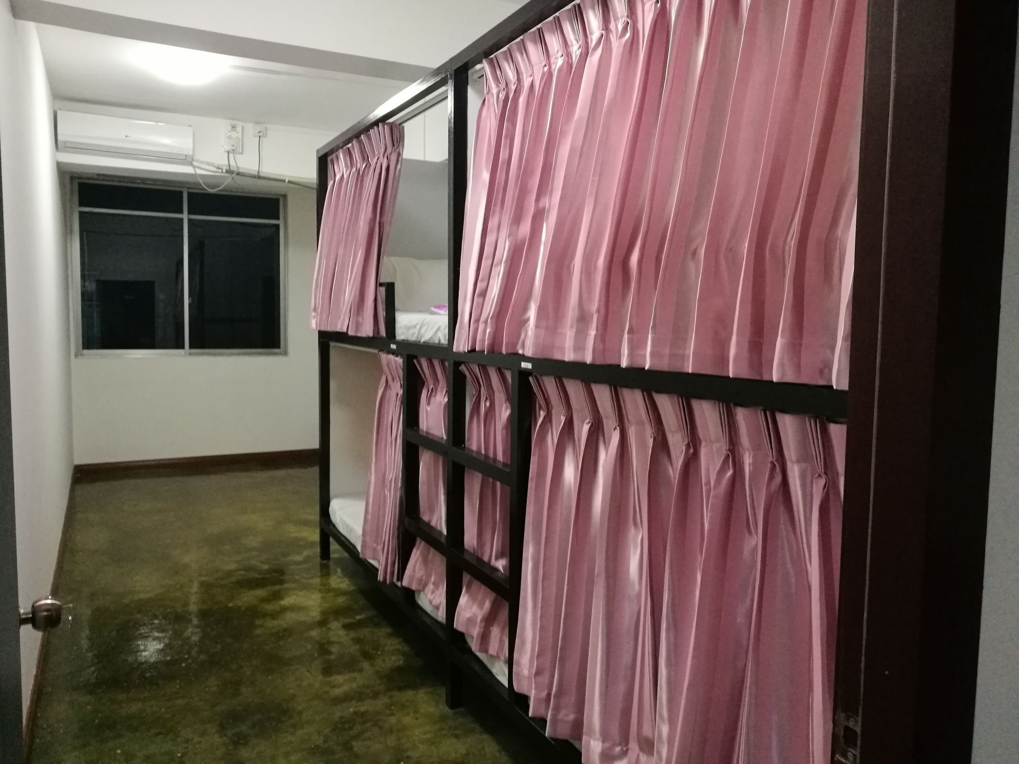 Dengba Hostel Yangon Exterior photo